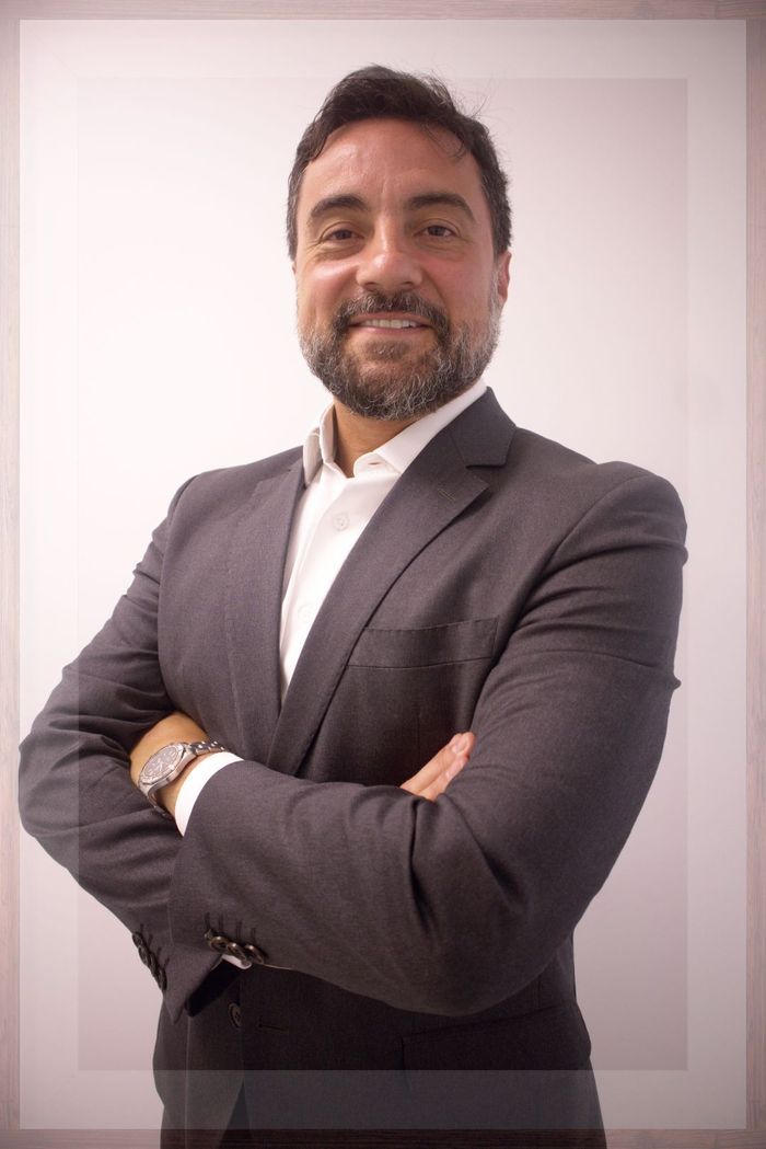 Conheça o Dr JONATHAS AQUINO